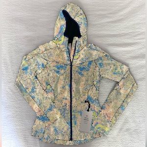 Lululemon Mist Over Windbreaker Rain Jacket Define Rainbow Scuba Zip Sweatshirt